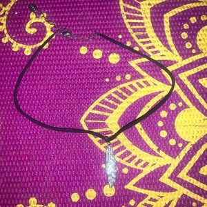 feather choker